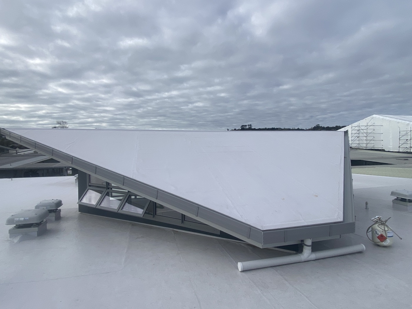 Fibertite TPO membrane roof installation, Auckland